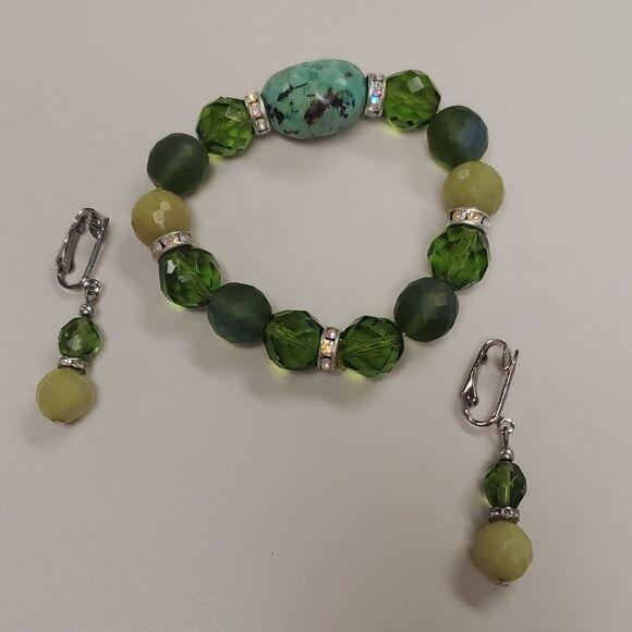 Other - Bracelet Clip On Earrings